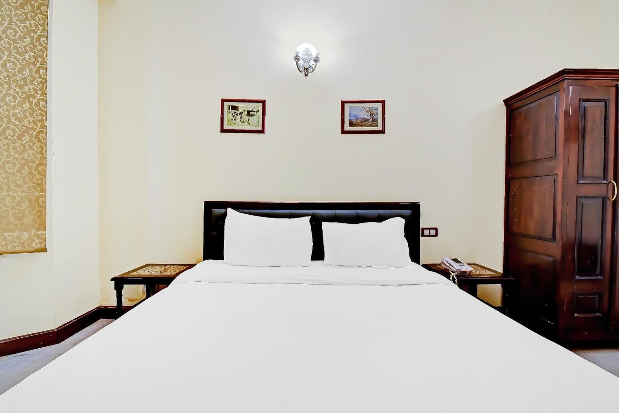 Kukas Collection O Hotel Four Boutique المظهر الخارجي الصورة