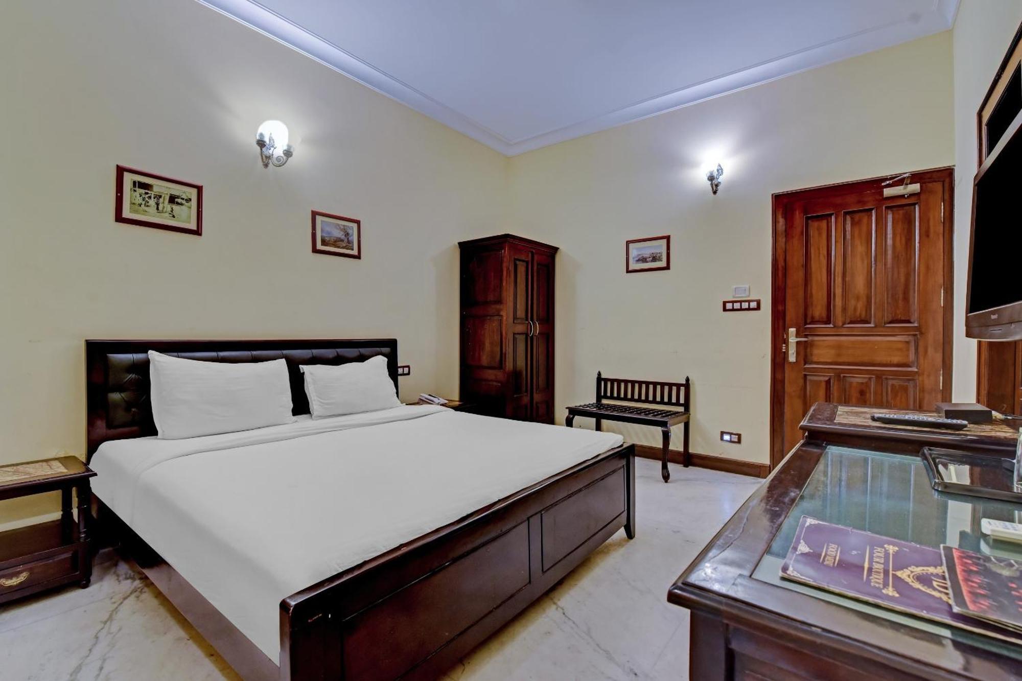 Kukas Collection O Hotel Four Boutique المظهر الخارجي الصورة