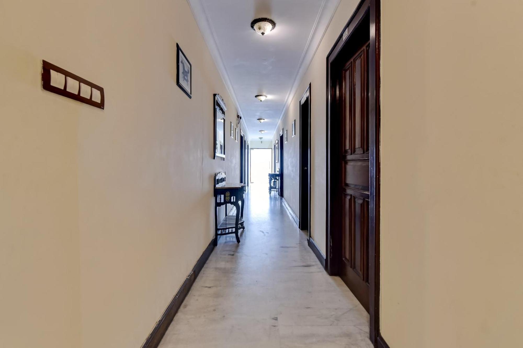 Kukas Collection O Hotel Four Boutique المظهر الخارجي الصورة