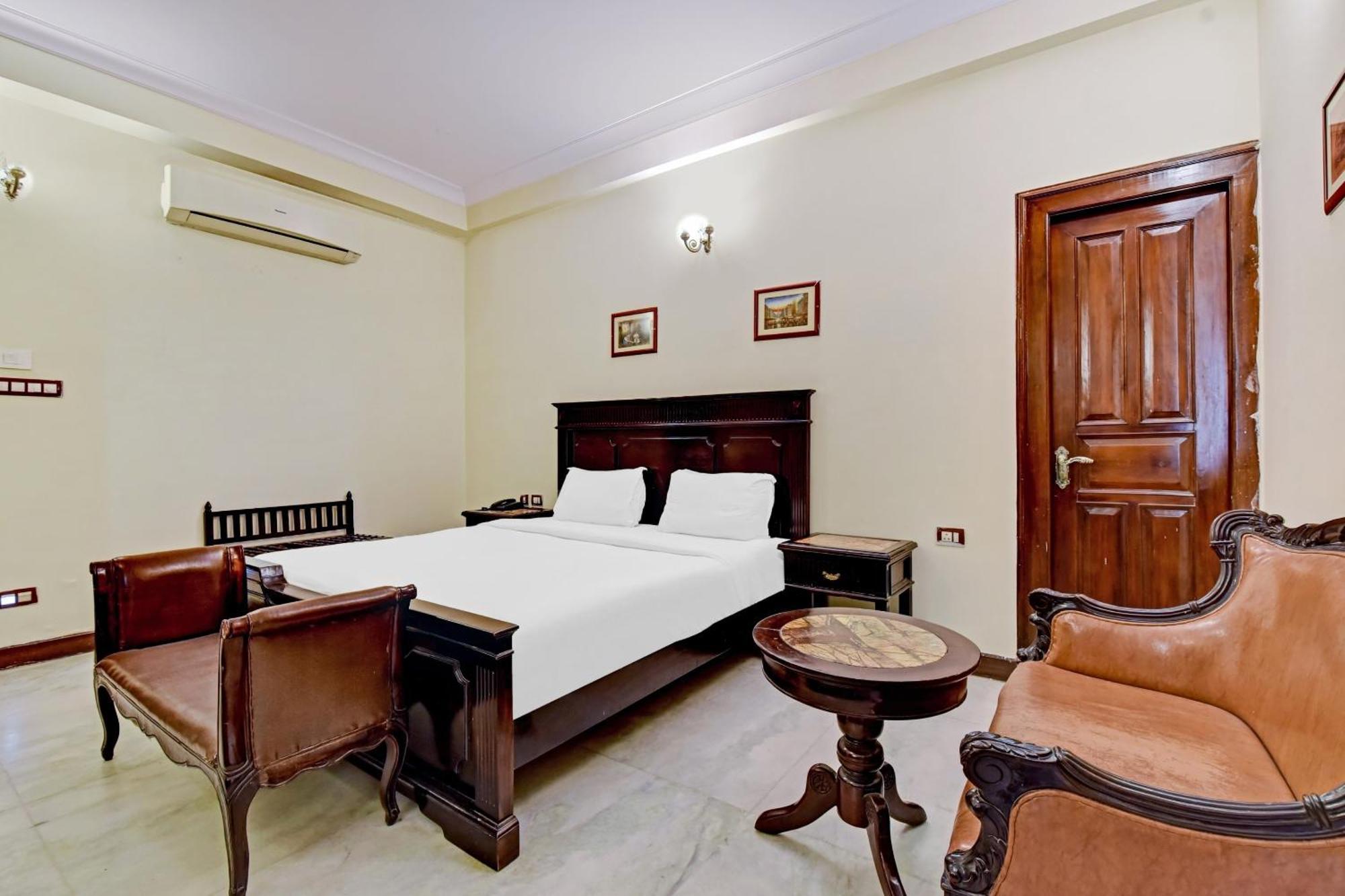 Kukas Collection O Hotel Four Boutique المظهر الخارجي الصورة