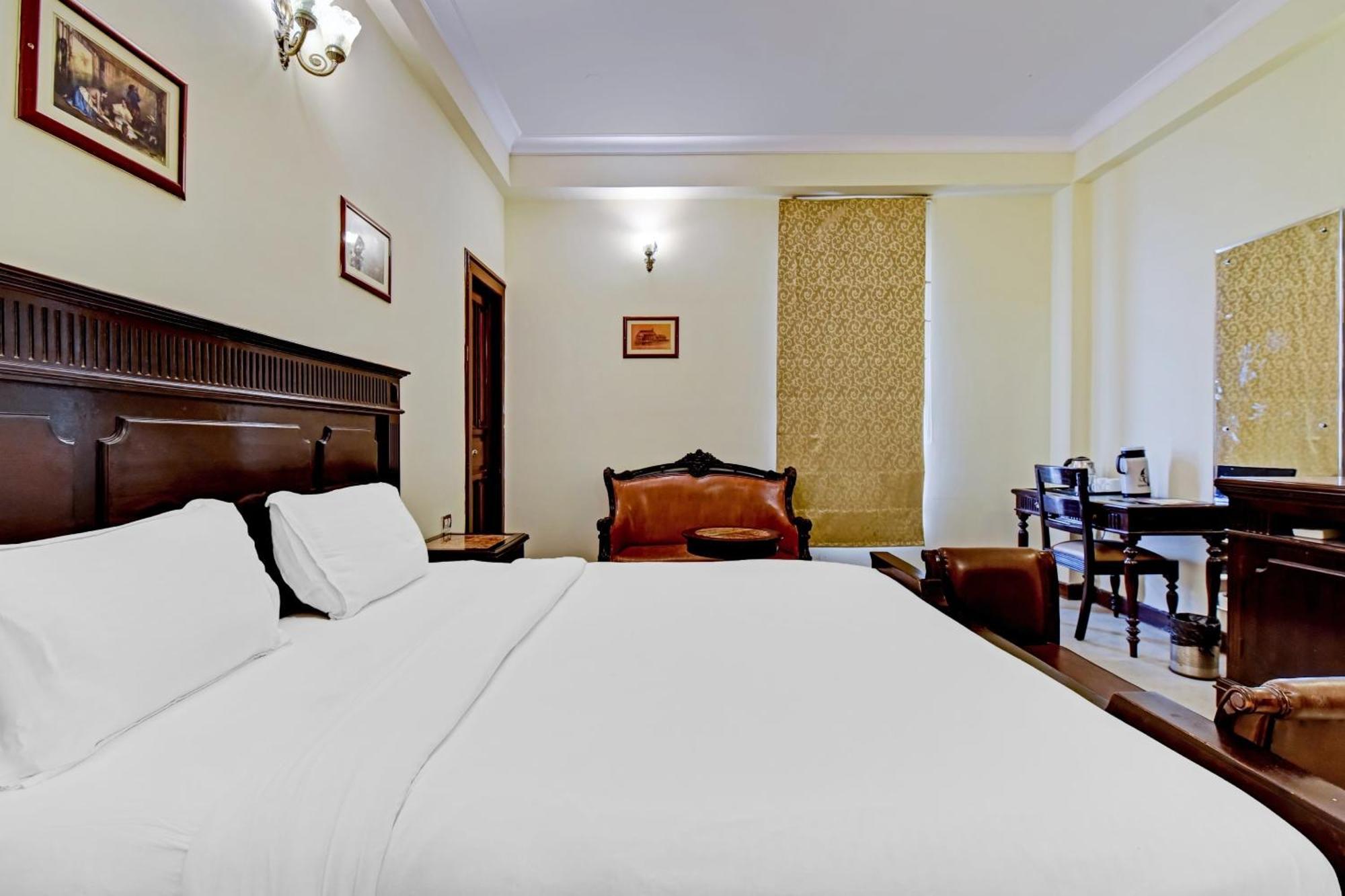 Kukas Collection O Hotel Four Boutique المظهر الخارجي الصورة