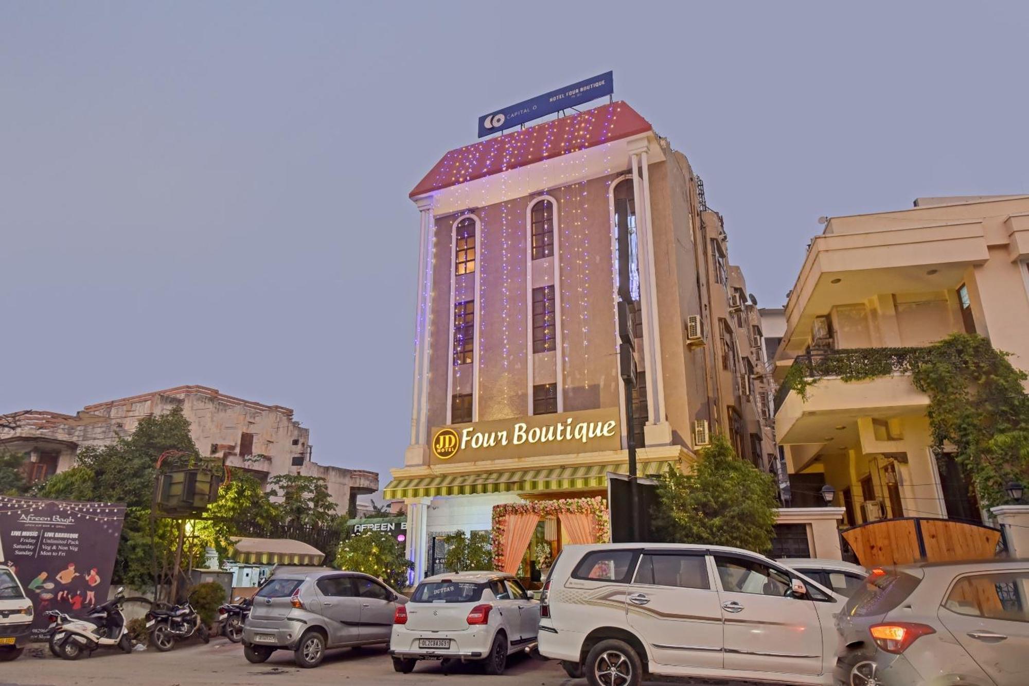 Kukas Collection O Hotel Four Boutique المظهر الخارجي الصورة