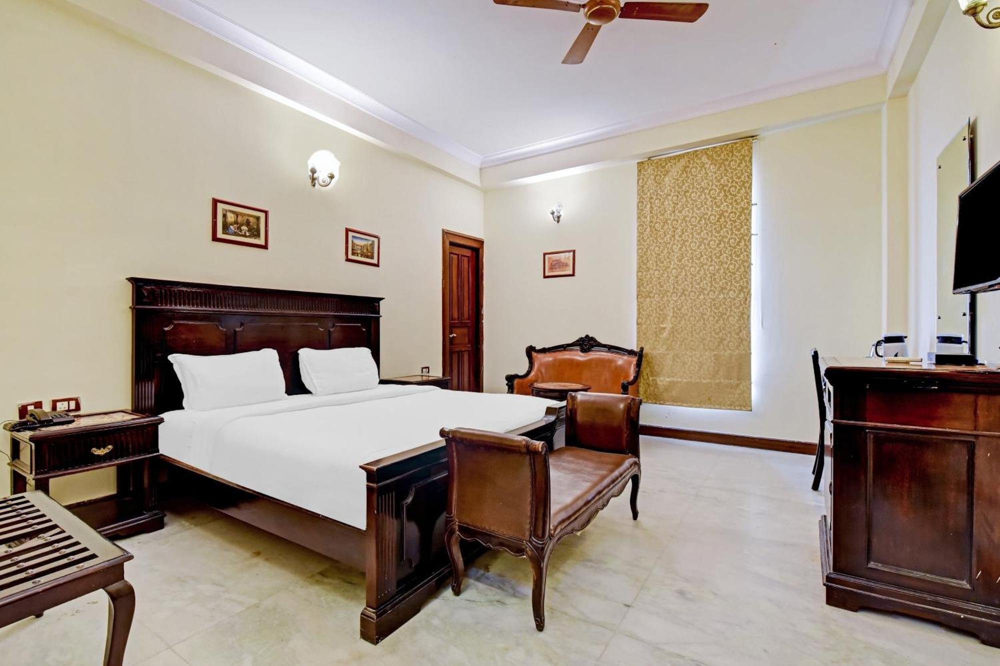 Kukas Collection O Hotel Four Boutique المظهر الخارجي الصورة