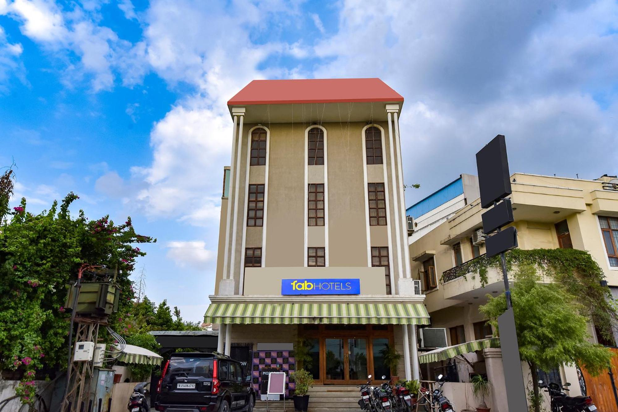 Kukas Collection O Hotel Four Boutique المظهر الخارجي الصورة