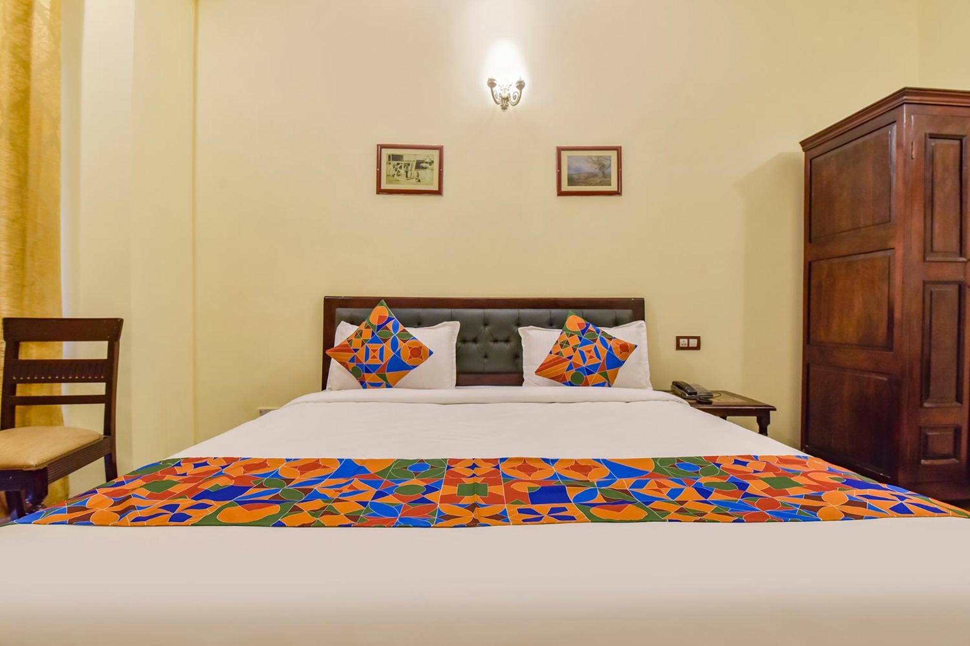 Kukas Collection O Hotel Four Boutique المظهر الخارجي الصورة