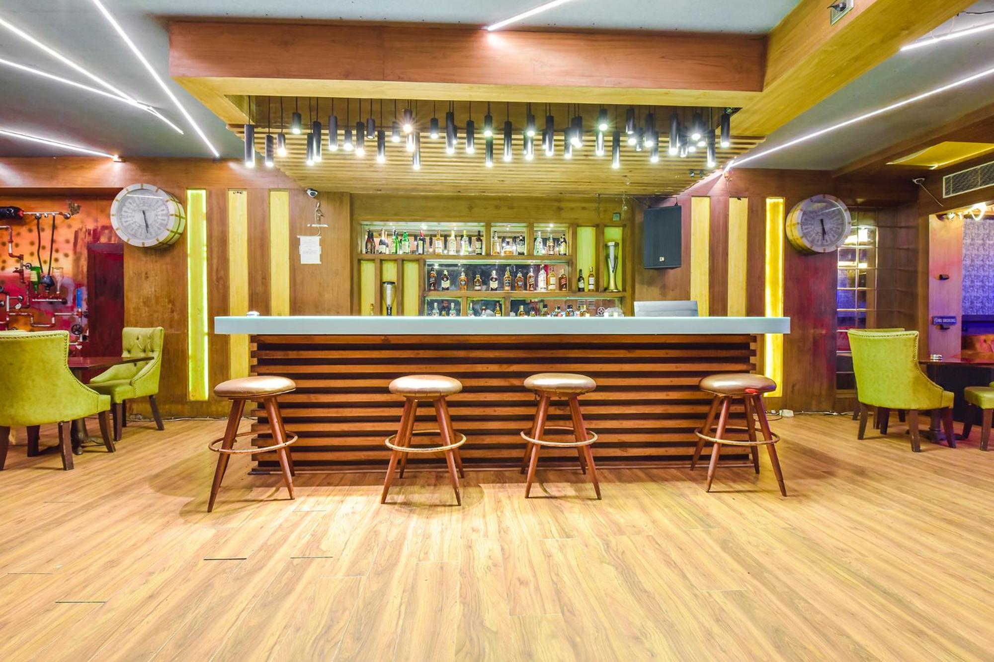 Kukas Collection O Hotel Four Boutique المظهر الخارجي الصورة