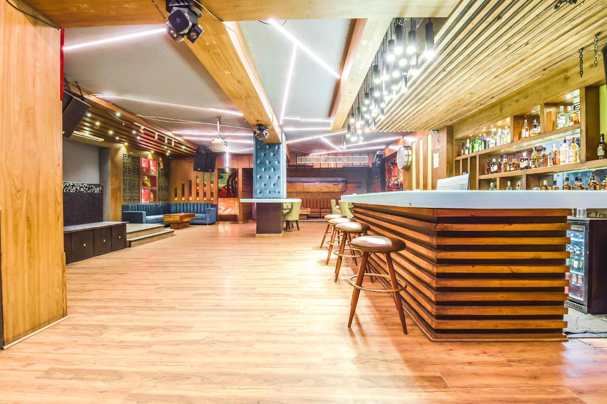 Kukas Collection O Hotel Four Boutique المظهر الخارجي الصورة