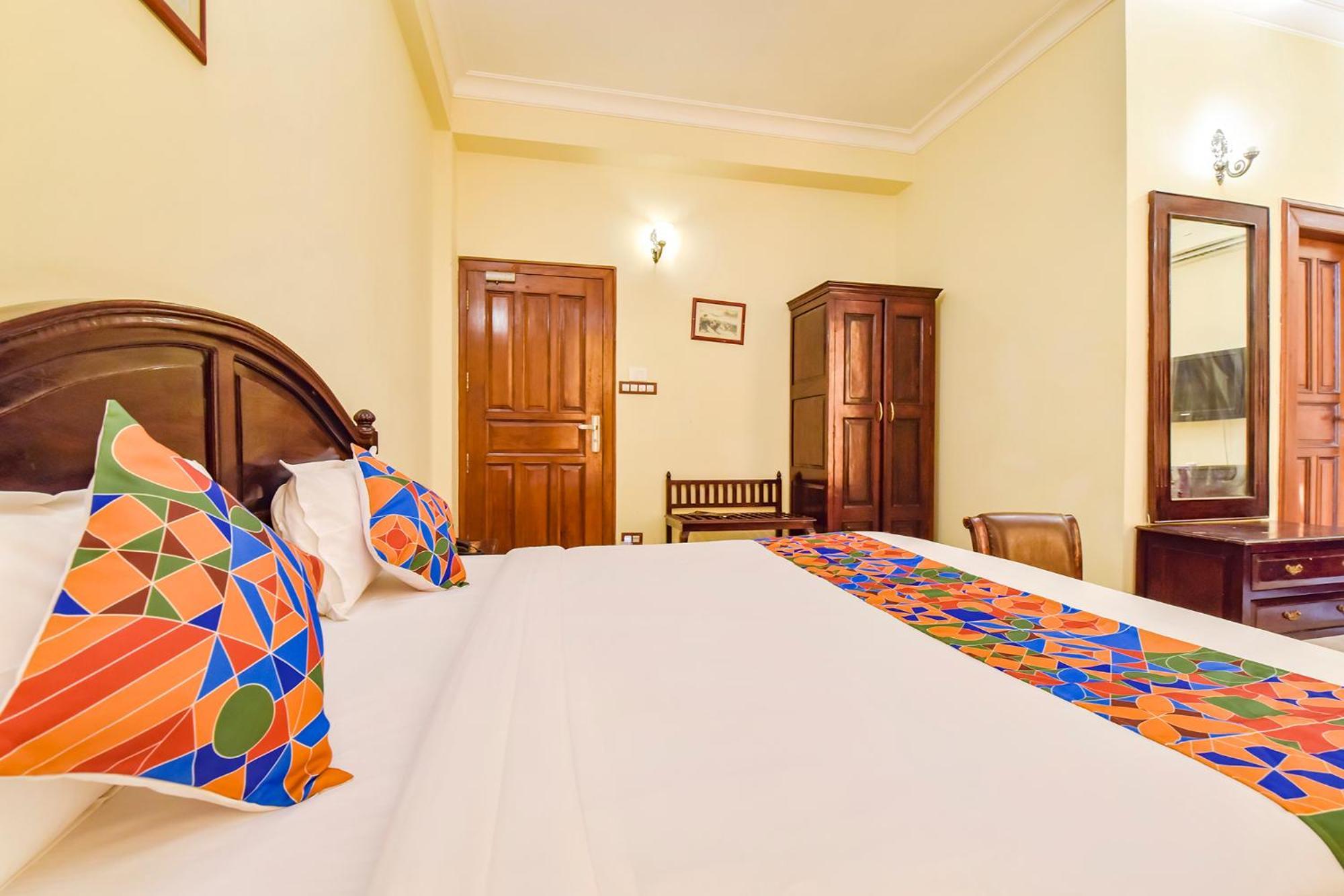 Kukas Collection O Hotel Four Boutique المظهر الخارجي الصورة